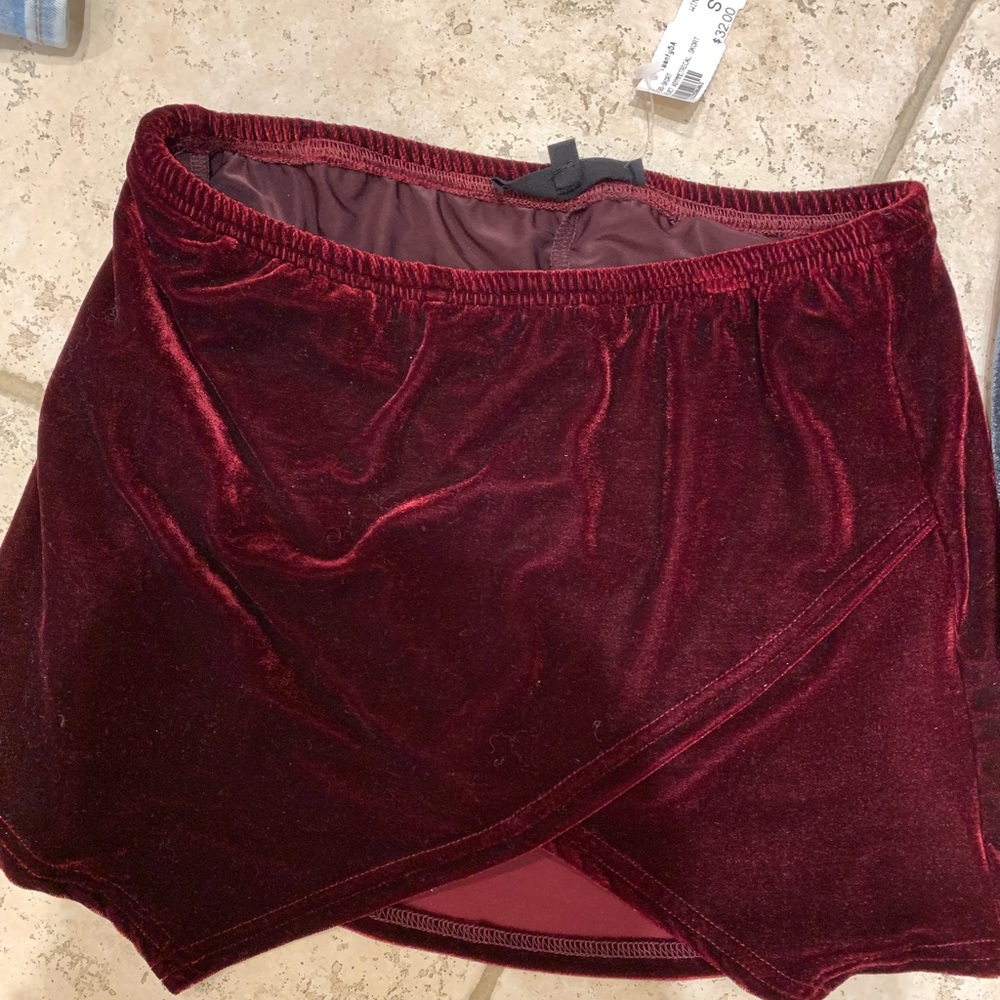 Skort - Picture 2 of 3